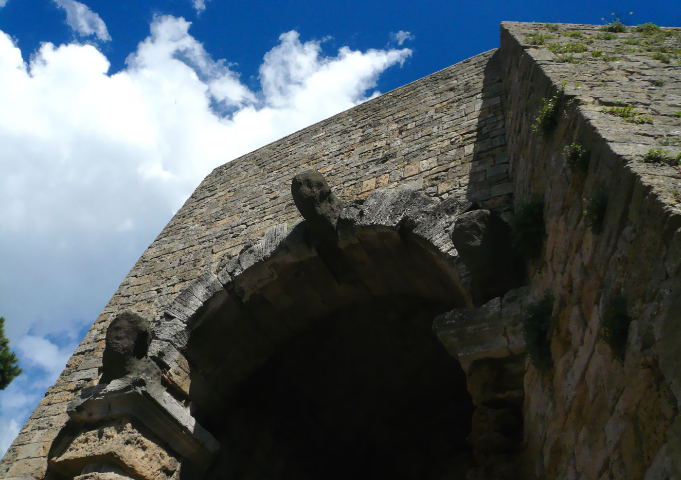 Porta all'Arco in Volterra